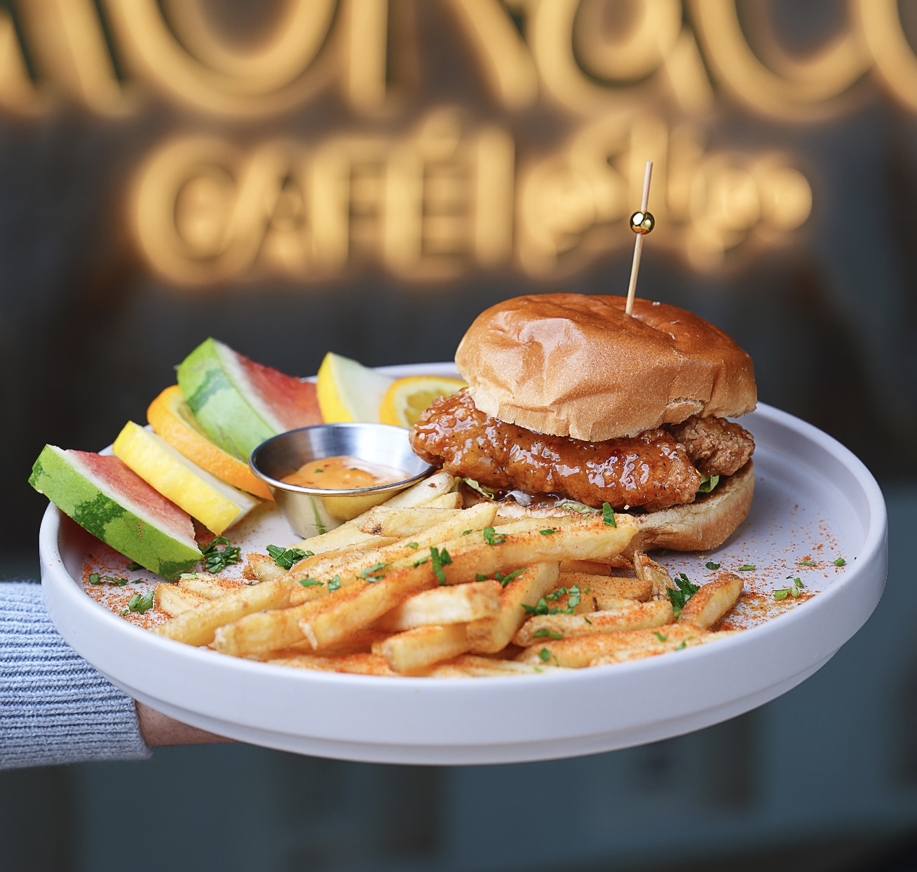 Monaco sweet chilli chicken burger & fries